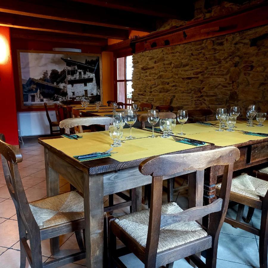 Albergo Diffuso La Marmu Osteria Della Croce Bianca Marmora Exterior foto