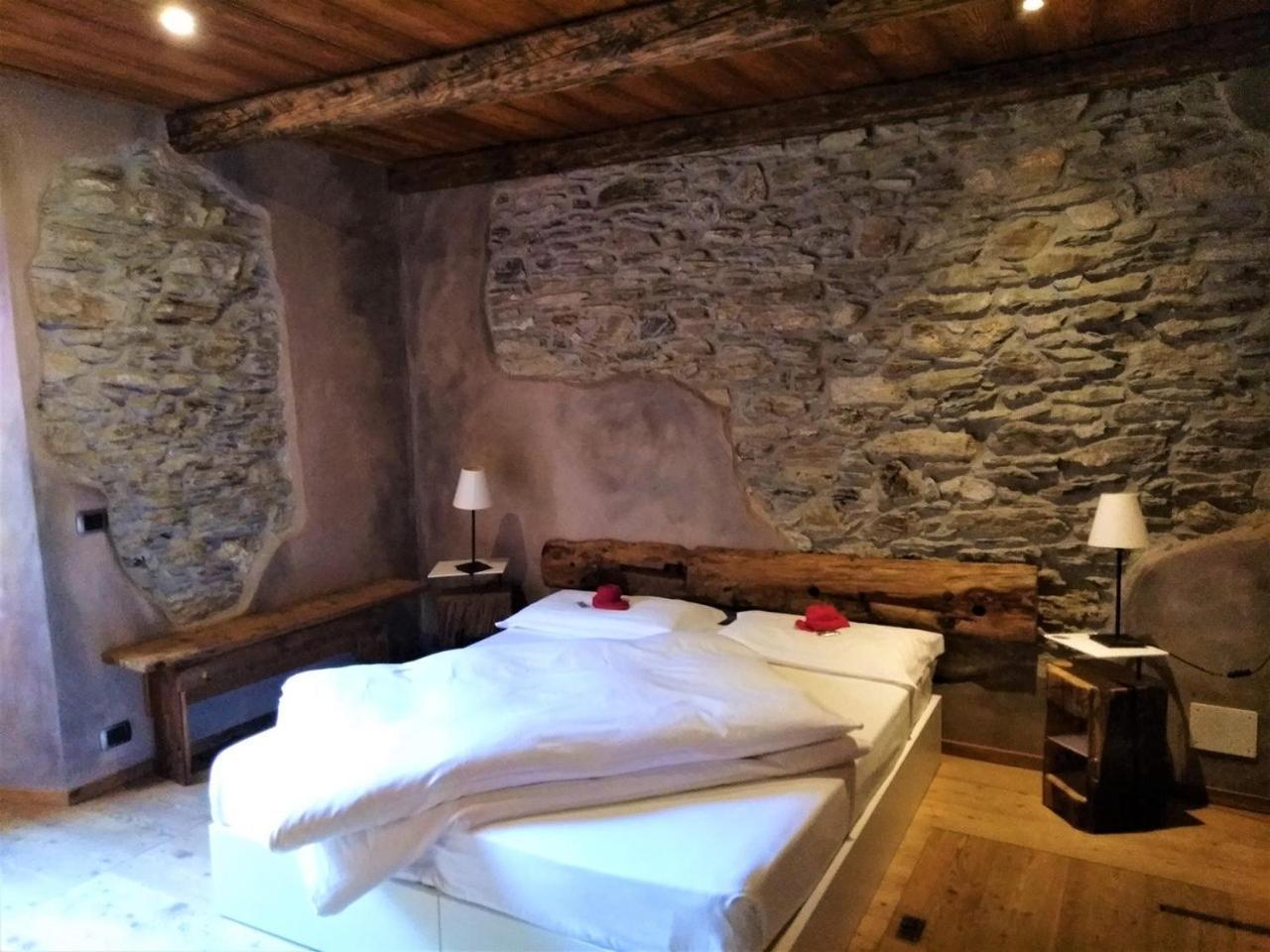 Albergo Diffuso La Marmu Osteria Della Croce Bianca Marmora Exterior foto